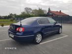 Volkswagen Passat 2.0 FSI Highline - 3