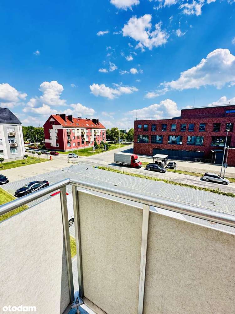 Ostatni Nowoczesny Apartament w Centrum z Panoramicznym Balkonem-3