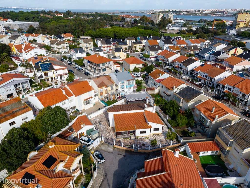 Moradia isolada T4 térrea com garagem-30