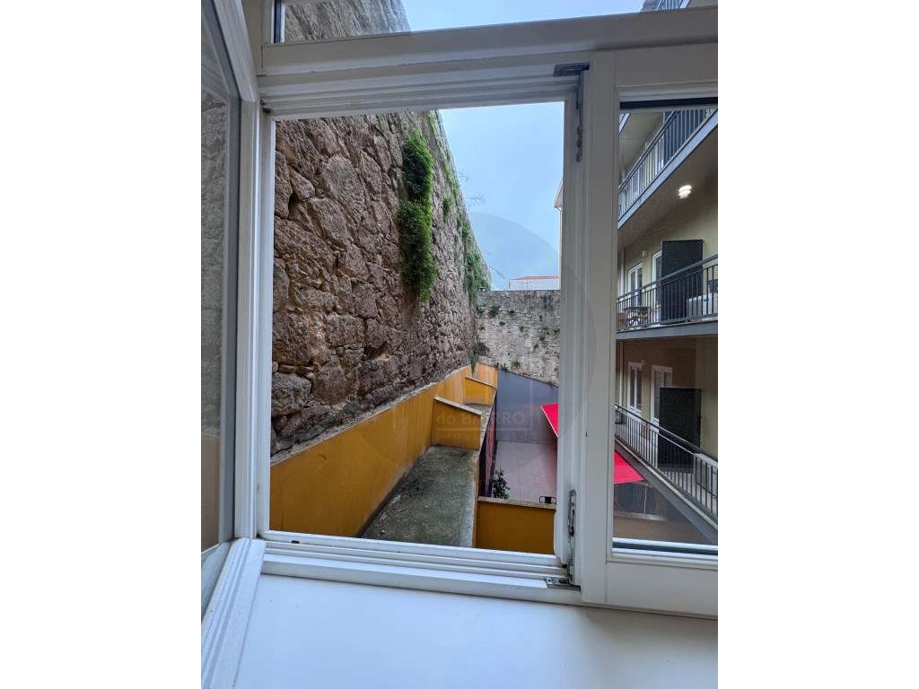 Fantástico T1 com 2 frentes - 42 m² - Centro do Porto, Av. dos Aliados-15