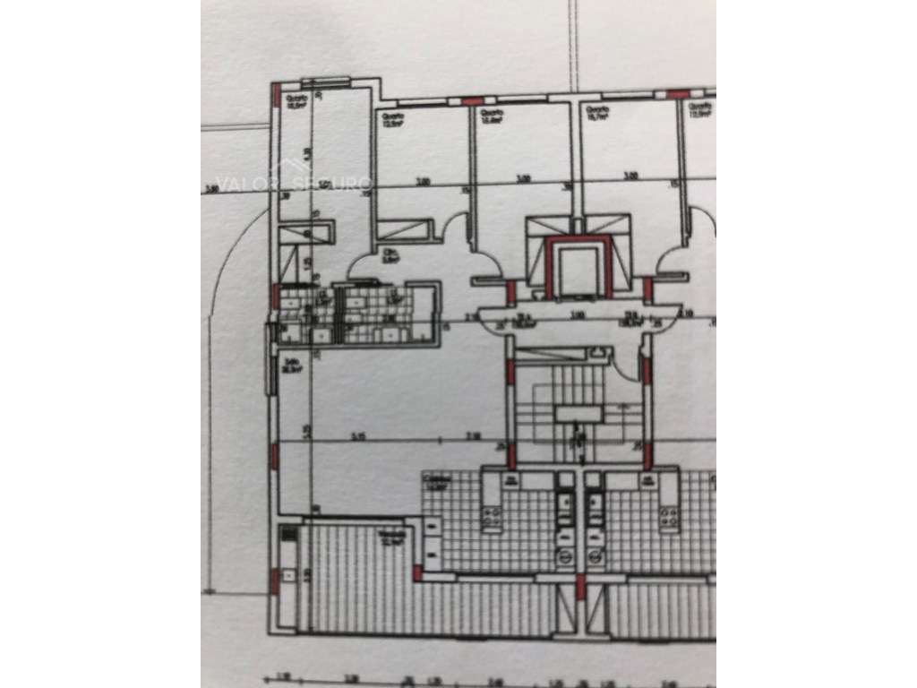 Apartamento T3 novo com garagem 2 viaturas no Sobralinho-14
