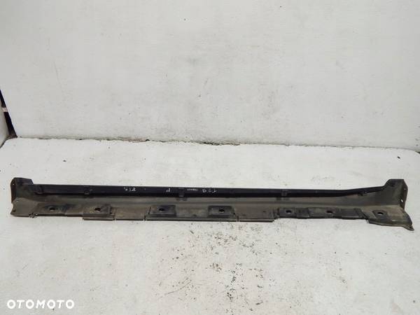 LISTWA PROGOWA PRAWA TOYOTA TOYOTA AVENSIS T29 15-19 8T5 - 6