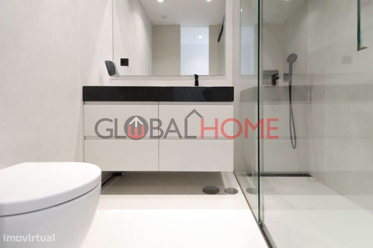 Moradia T5 com piscina na Quinta das Luzes-31