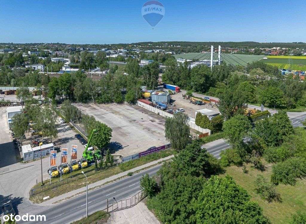 Ogrodzony plac z monitoringiem - Poznań Strzeszyn