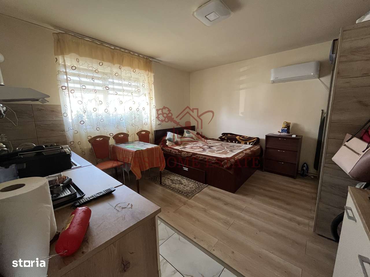 Casă individuală P+1+pod, pe piloni cu panouri solare - Imagine principală: 4/19