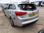 Dezmembrez Kia Ceed 2 [2012 - 2015] Hatchback 5-usi 1.4 CRDi MT (90 hp) - 4