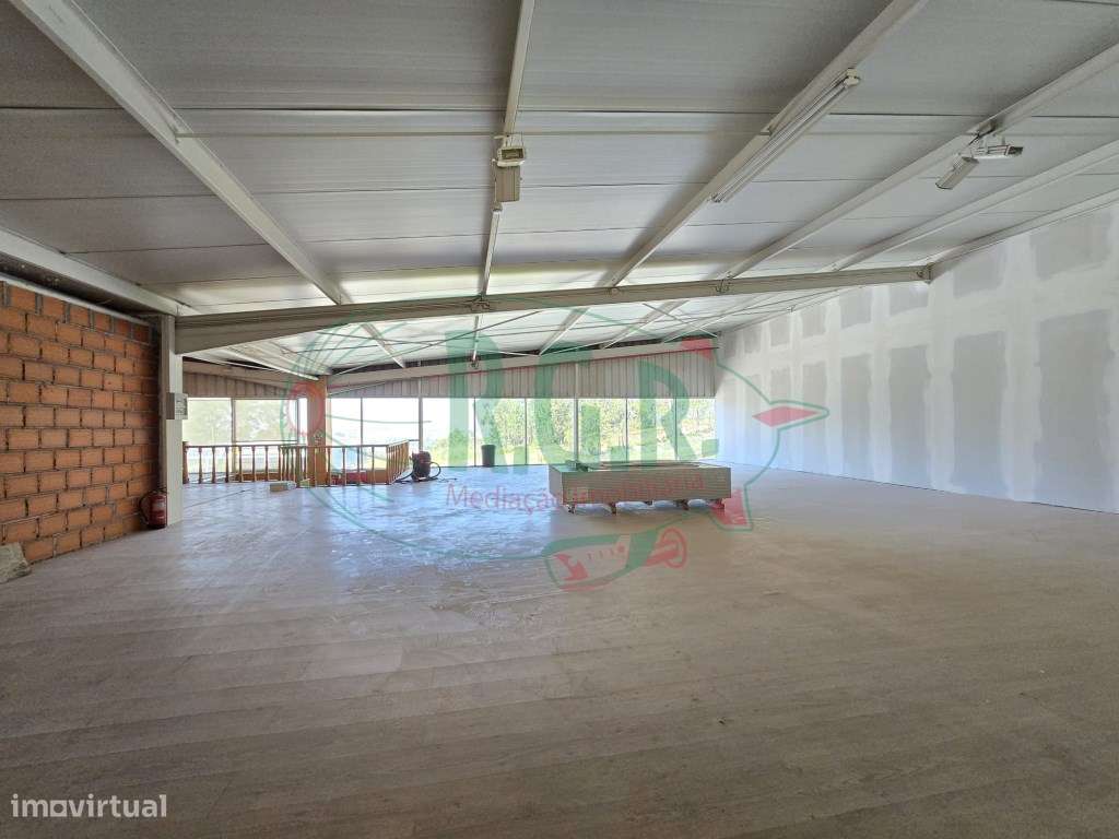 ARMAZÉM EM PARQUE EMPRESARIAL (625M2) - Grande imagem: 4/4