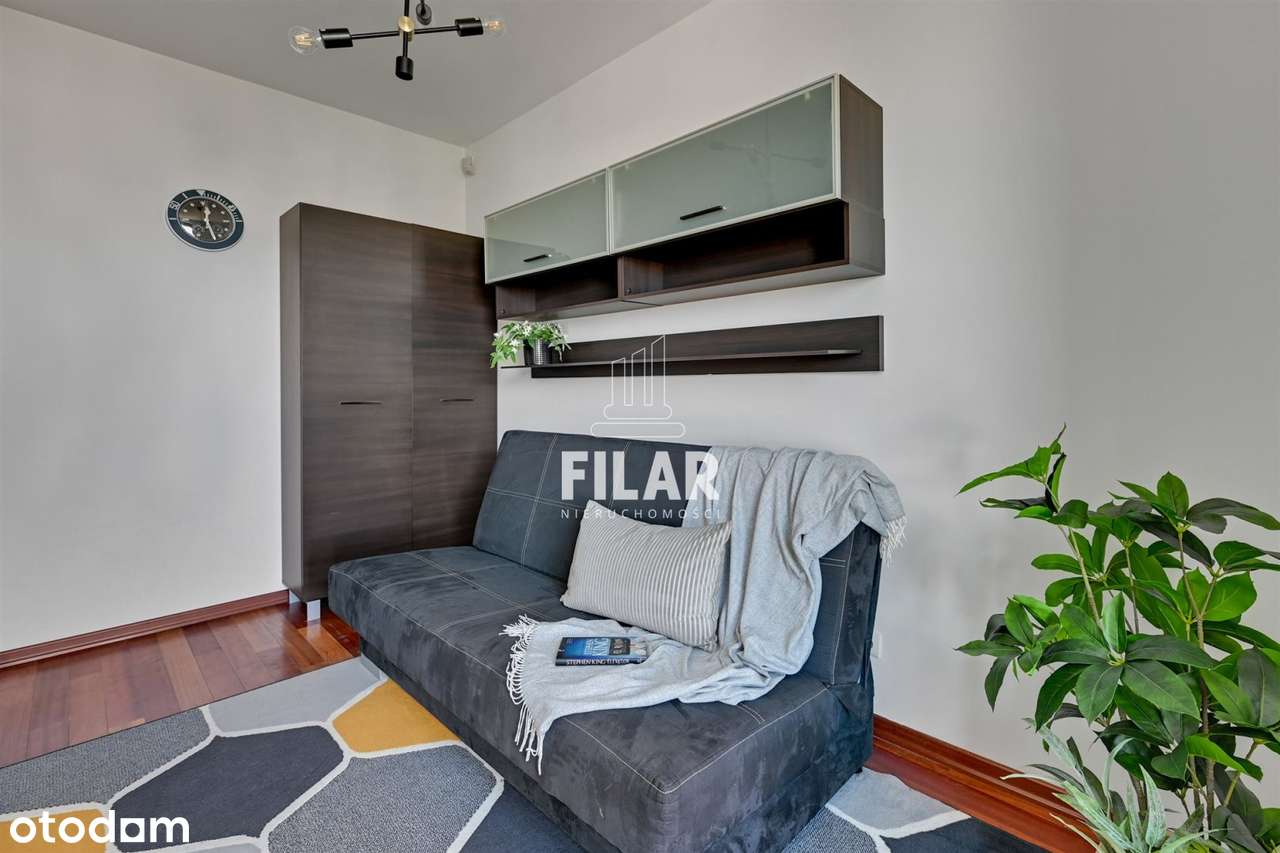 Sea Towers, komfortowe 3 pokoje z balkonem i halą-11