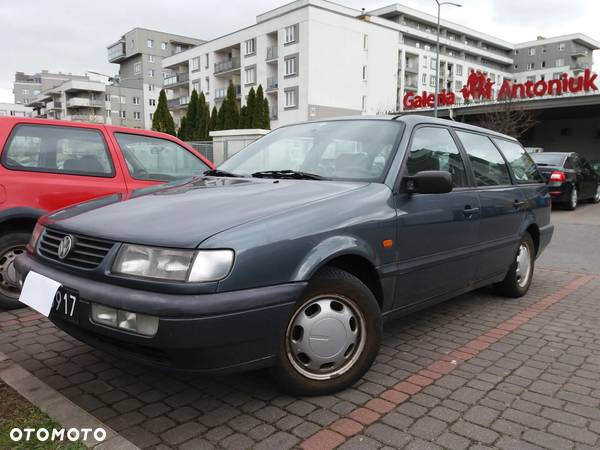 Volkswagen Passat Variant 1.8 CL - 4