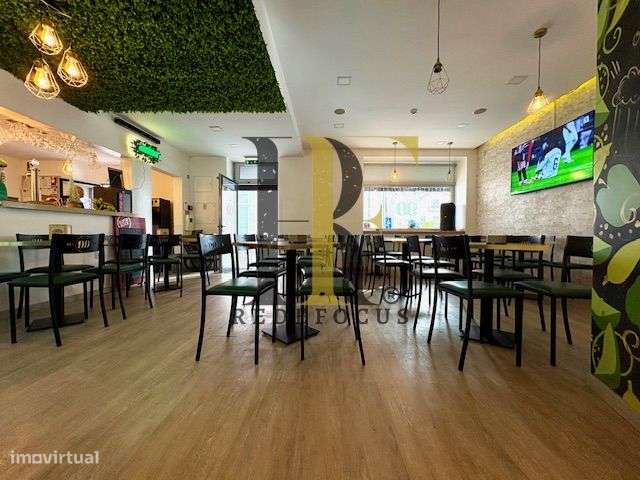 Trespasse de Bar/Café no Coração de Santa Maria da Feira - Grande imagem: 5/13