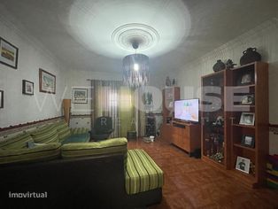 Moradia geminada com sótão aproveitado em Pinhal de Frades - Grande imagem: 5/21