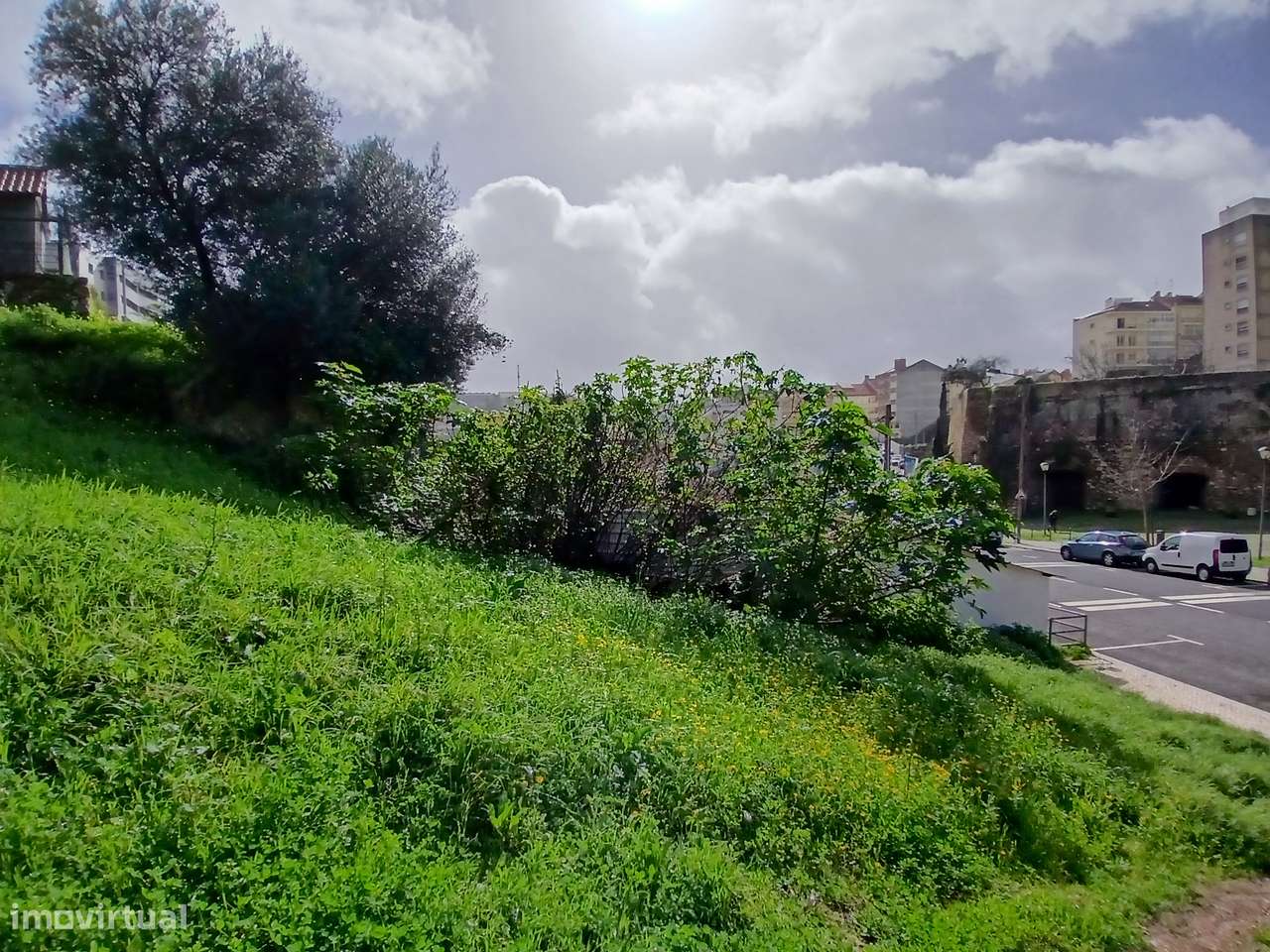 Terreno urbano para construção - Grande imagem: 4/15