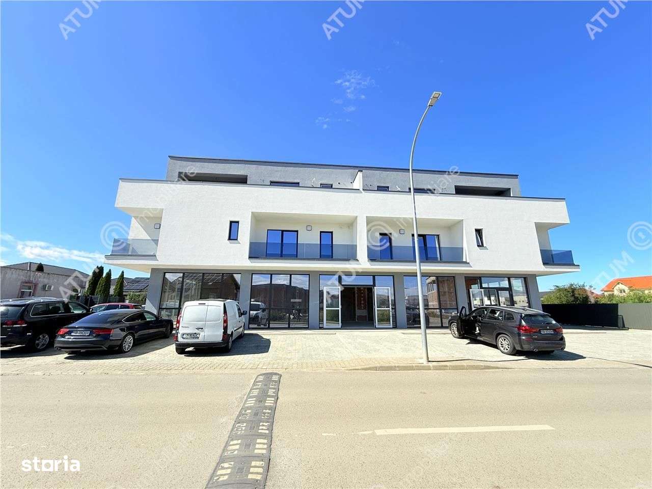 Spatiu comercial de inchiriat in Selimbar 252 mp si vitrina la strada - Imagine principală: 1/10