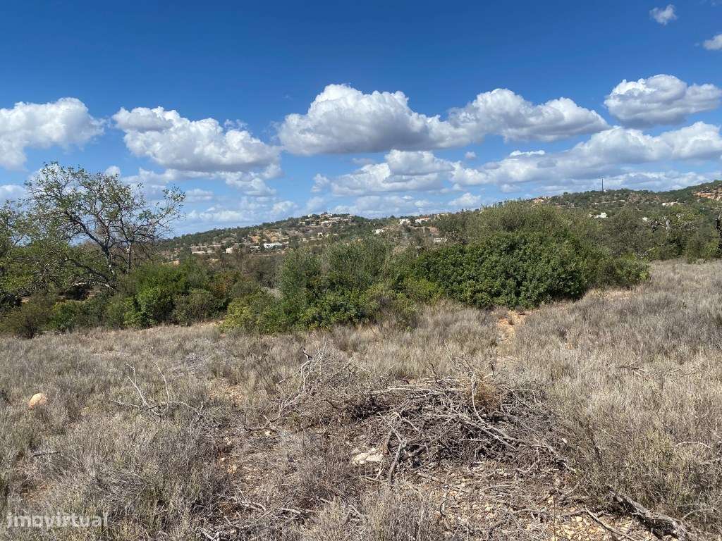 Lote de terreno rústico localizado junto ao Castelo de Paderne, Alb... - Grande imagem: 4/21