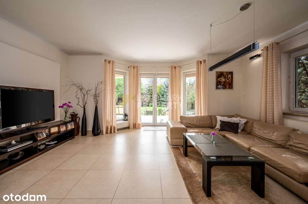 Piękny rodzinny dom w samym sercu Choroszczy-1