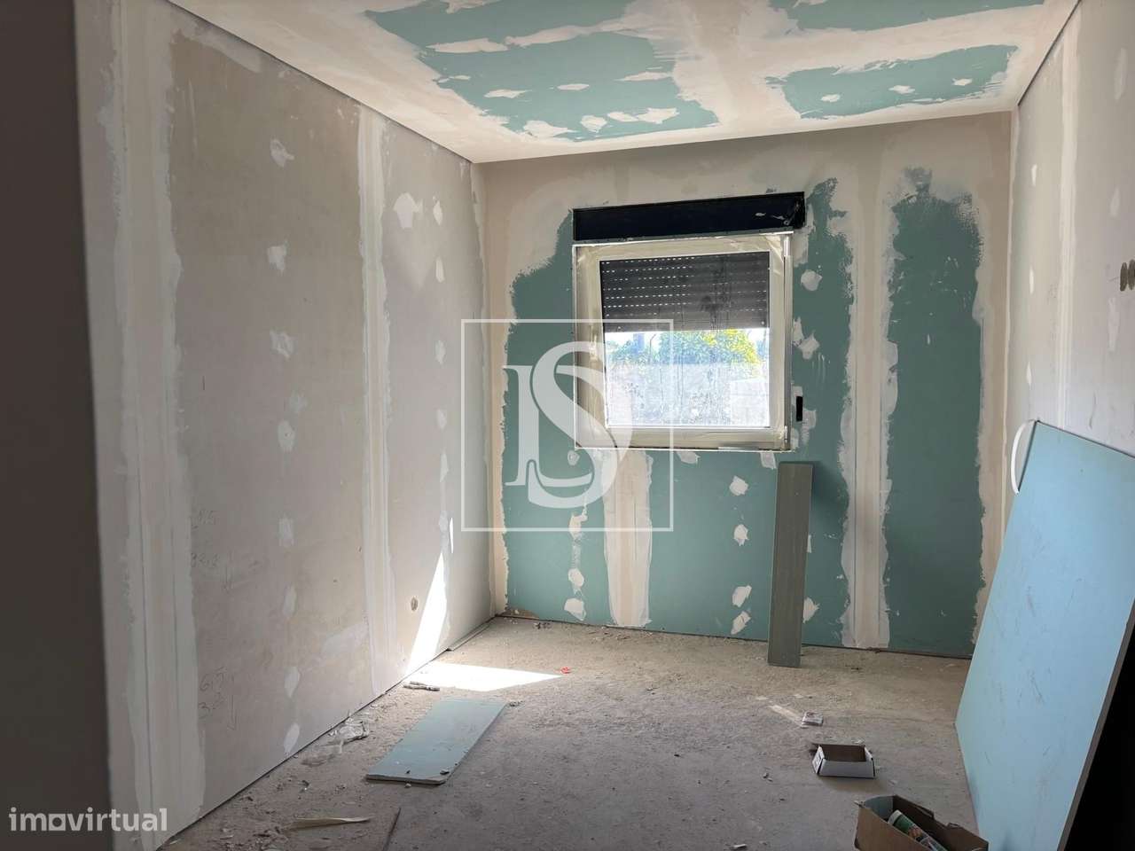 Andar Moradia T2+1 em Barroselas totalmente renovado (R/C)  com quinta-14