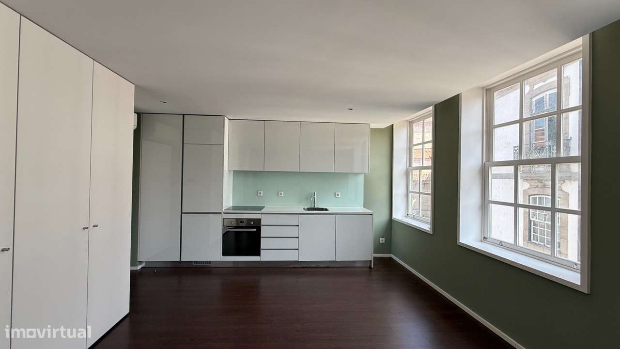 Apartamento T0 - Centro Histórico de Guimarães-9