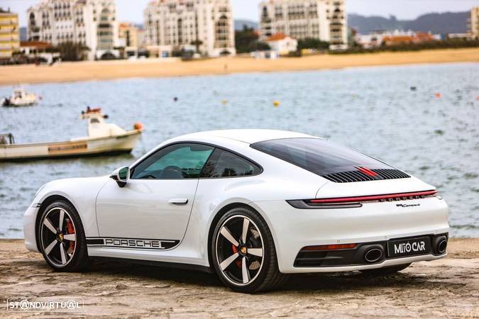 Porsche 992 Carrera 4 PDK - 4