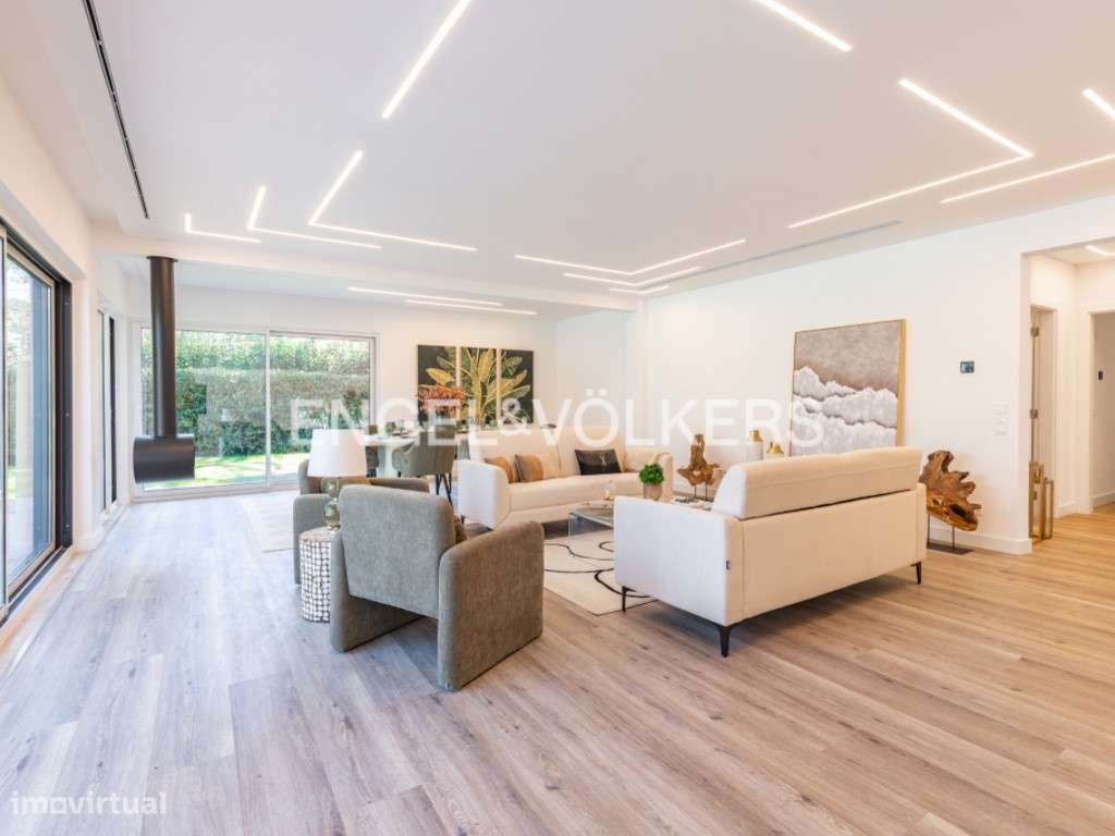 Espetacular Moradia T4 na Aroeira - Grande imagem: 4/33