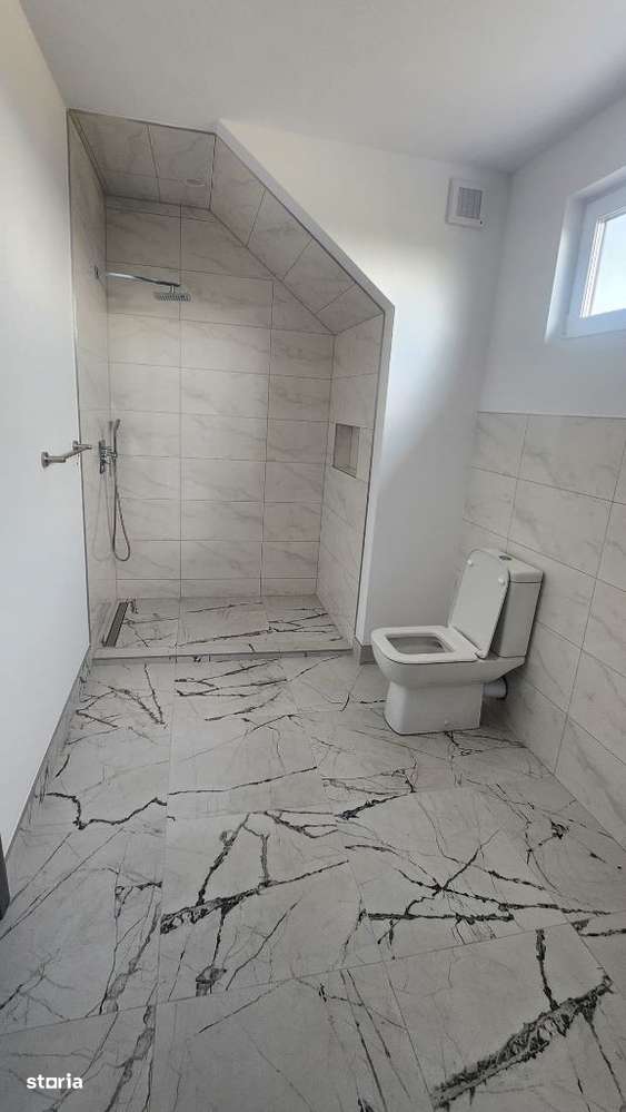 Vila Noua cu 4 dormitoare in Fantanele-12