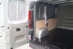 Renault Trafic - 16