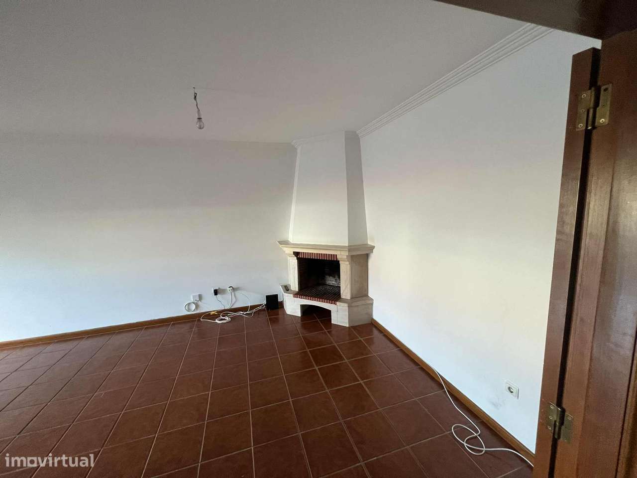 T2 com varanda, garagem e acessibilidade em Ílhavo - Grande imagem: 2/9