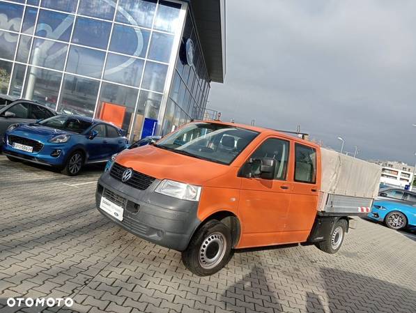 Volkswagen Transporter - 1