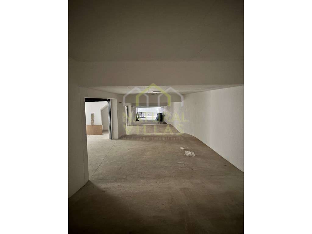 Moradia T3 em Construção, Armação de Pêra-13