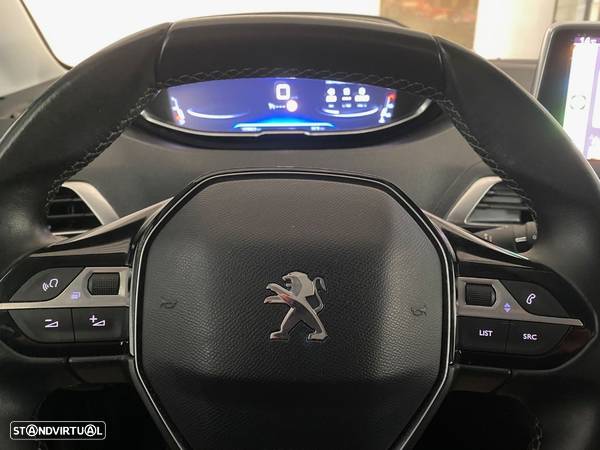 Peugeot 3008 1.2 PureTech Allure - 24