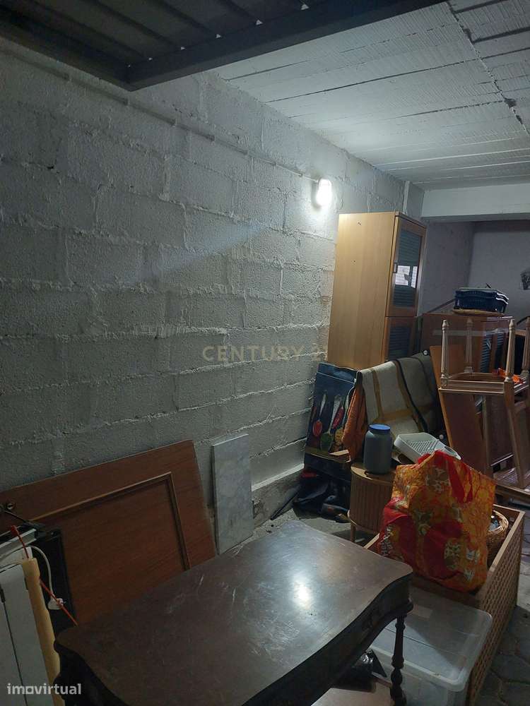 Garagem box fechada Urb. Mar e Serra-6