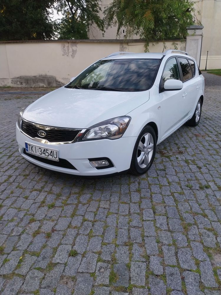 Kia Ceed I (2006-2012) 1.6 Crdi Comfort 2011