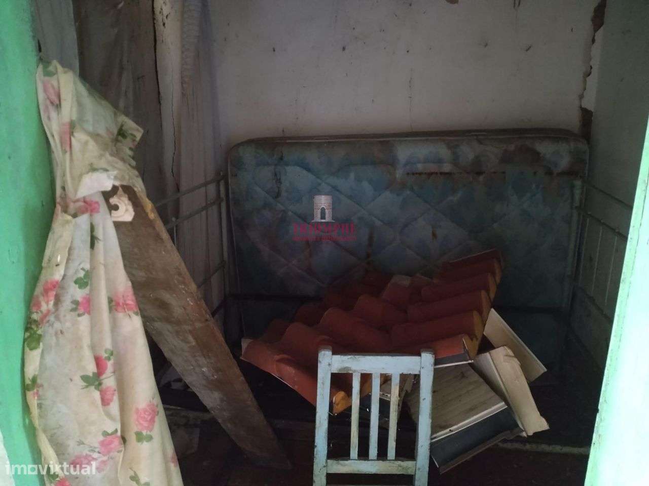 Moradia T2 Recuperar 113m2 São Miguel do Rio Torto, Abrantes - Grande imagem: 4/8