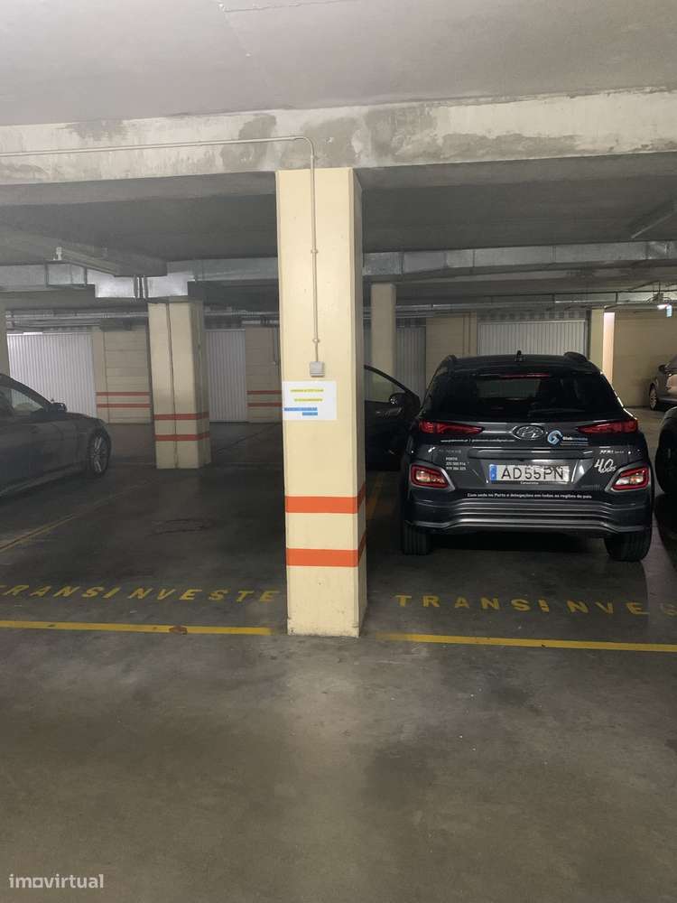 Lugar de garagem, ao metro Casa da Música, Porto - Grande imagem: 2/5