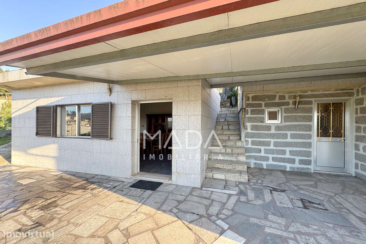 Moradia T2 individual c/480m2 de terreno e anexos em Escudeiros, Braga-19