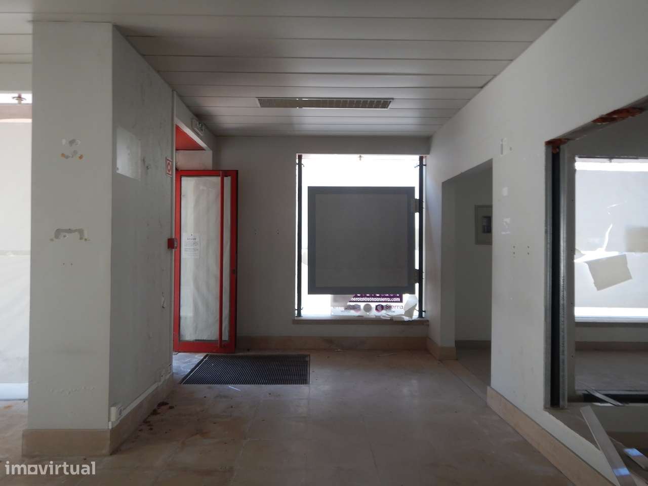 Imóvel Histórico de 1944 para Renovação - Grande imagem: 4/20