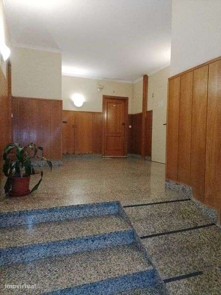 Arrenda-se  Apartamento T1  na Rua da Paz, Canidelo, Vila Nova Gaia - Grande imagem: 4/12