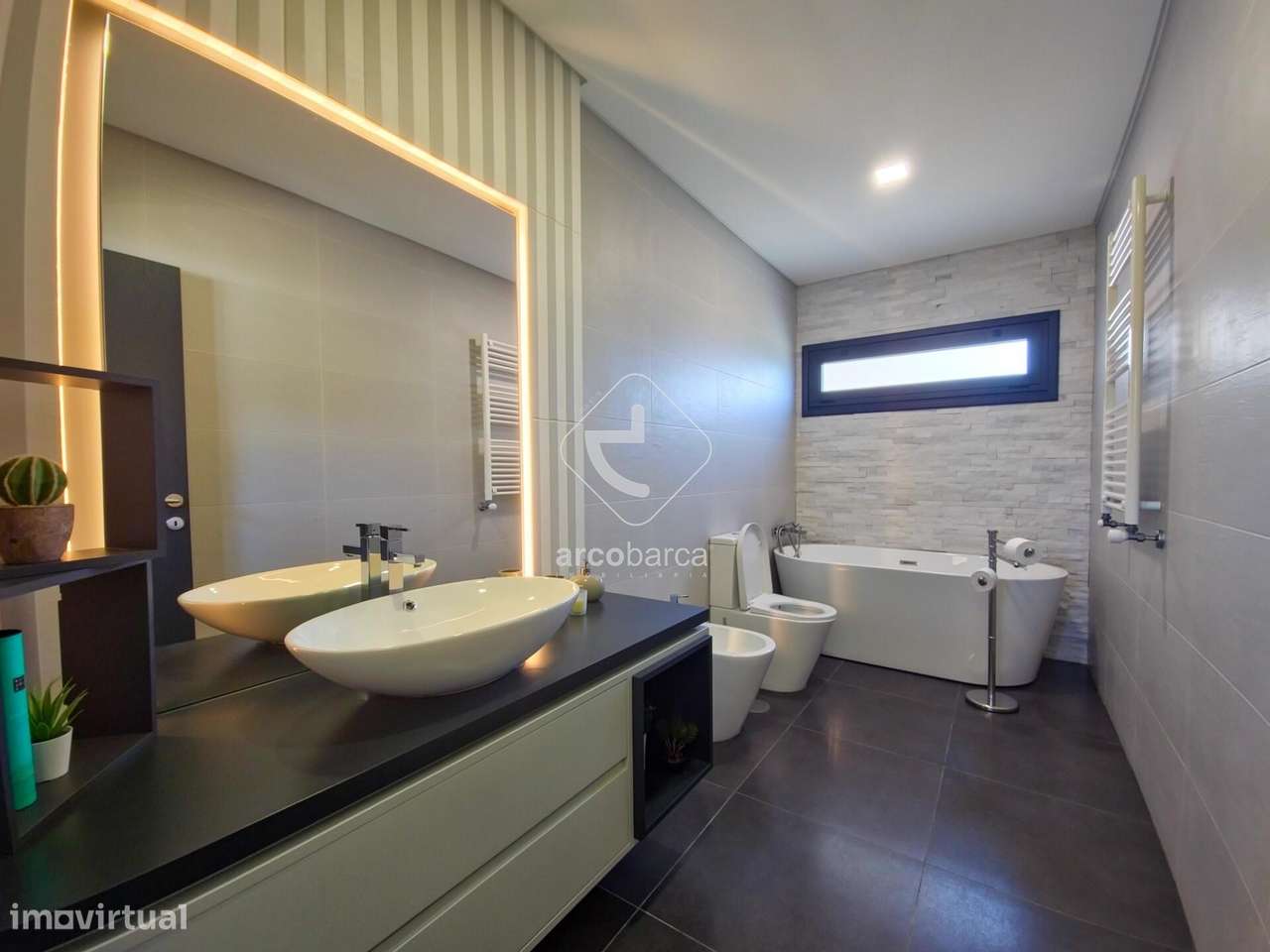 Moradia T3 com Vista Deslumbrante em Bravães, Ponte da Barca - Grande imagem: 4/23