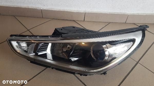 HYUNDAI I30 I-30 BEZ DOŚW. LAMPA PRZEDNIA PRZOD - 1