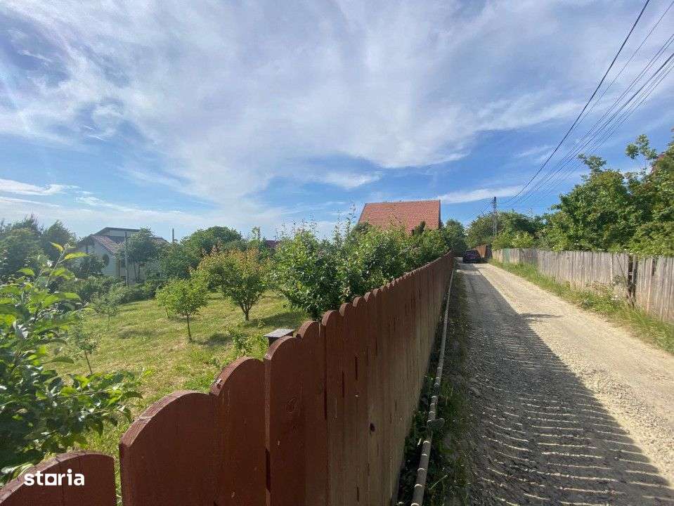 Vanzare Teren Intravilan Barnova 1027 mp Casa Parter+2 Etaje - Imagine principală: 4/8