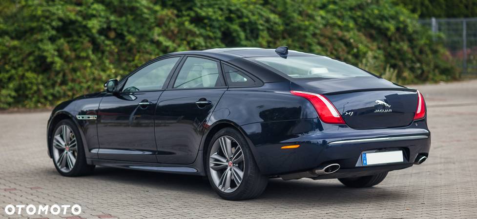 Jaguar XJ 3.0 D V6 R-Sport - 18