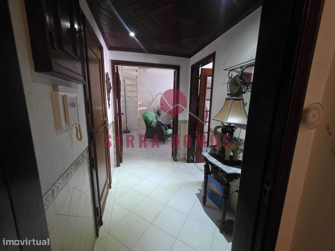 Apartamento T2 + 2 com terraço 53 m² localizado em Rio de Mouro-8