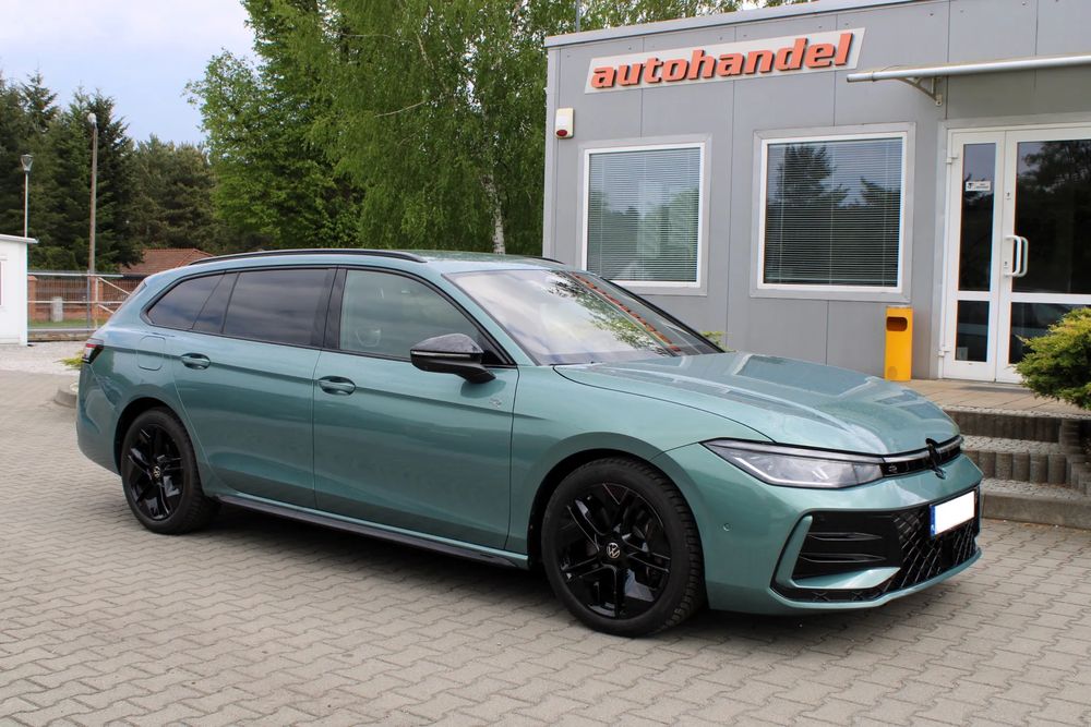 Volkswagen Passat B9 2.0 TDI SCR 4Mot R-Line DSG 2025