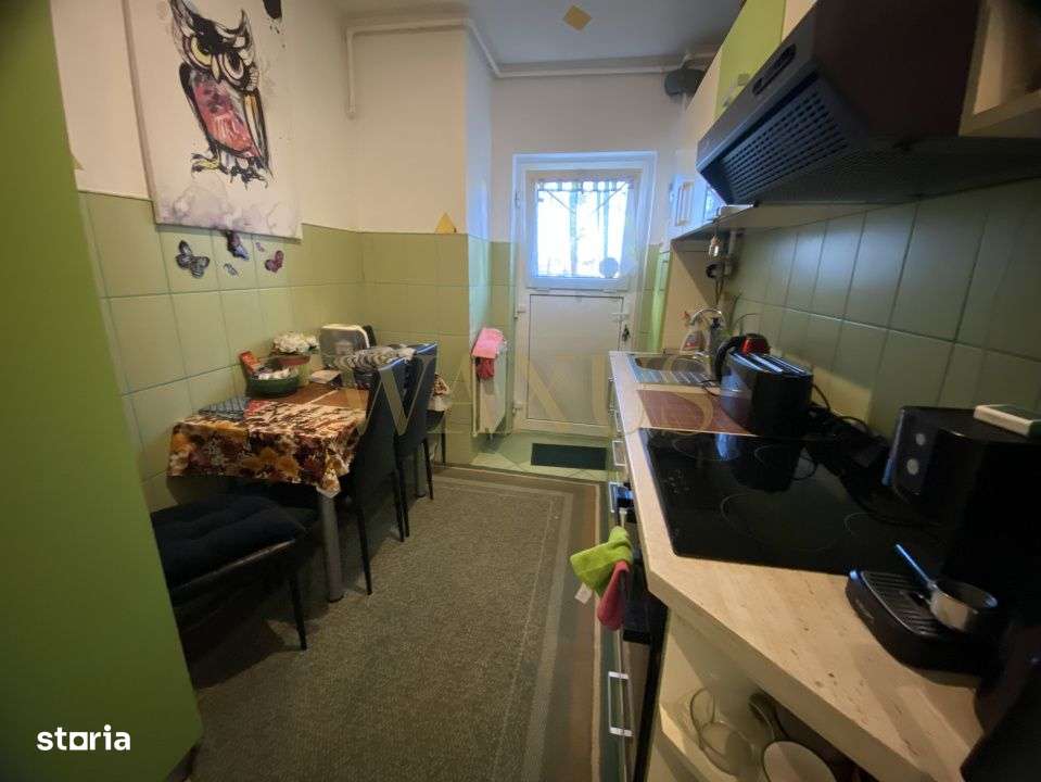 Apartament 2 camere, decomandat, parter, zona Codrisor - Imagine principală: 3/7