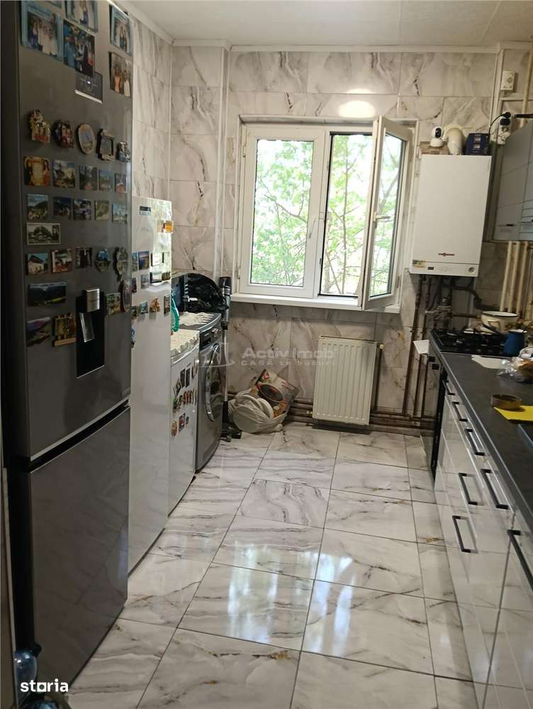 Apartament cu 3 camere-Bloc reabilitat-Teius-Stradal-Mobilat si utilat