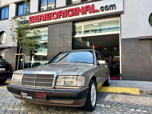 Mercedes-Benz 190 D 2.5 Turbo - 1