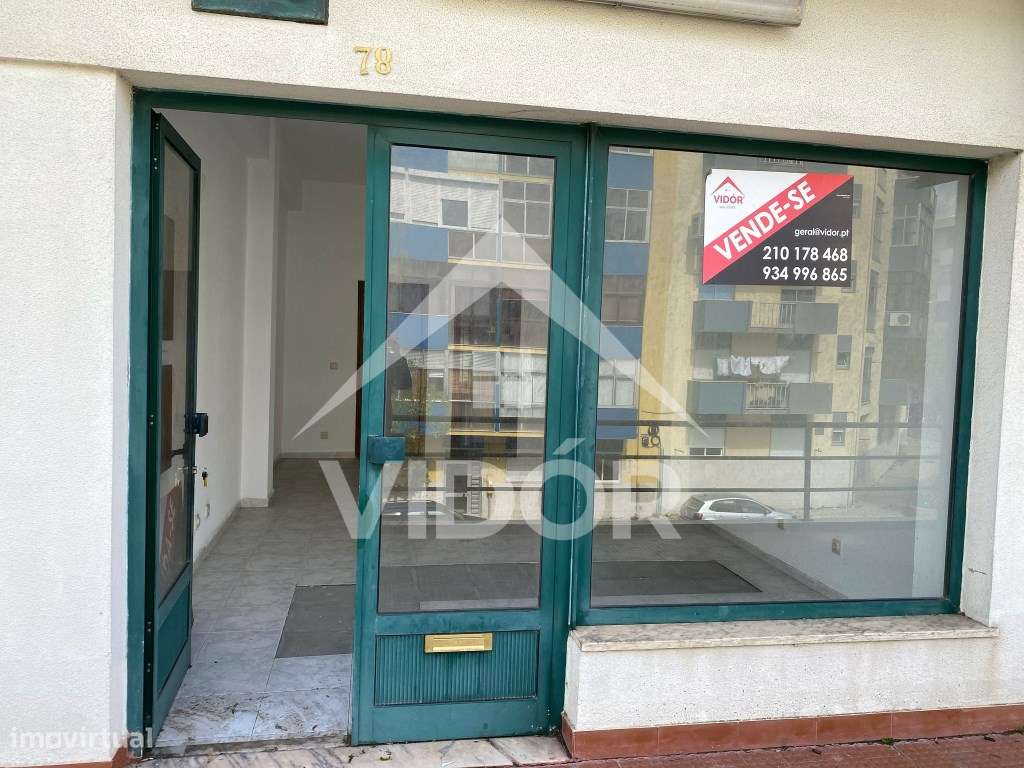 Loja no Novo Mercado Municipal da Baixa da Banheira - CI - Grande imagem: 1/5