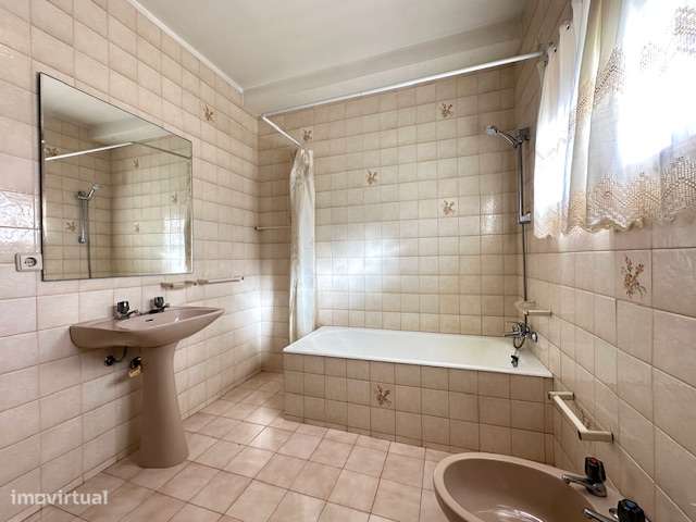 T3 em Rio Tinto de 3 frentes, próximo da estação de comboios...-15