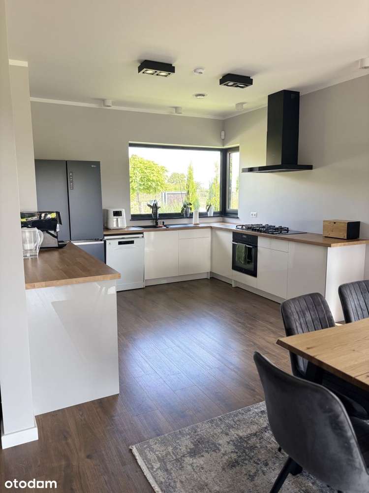 Komfortowy dom w Dominowie.-15