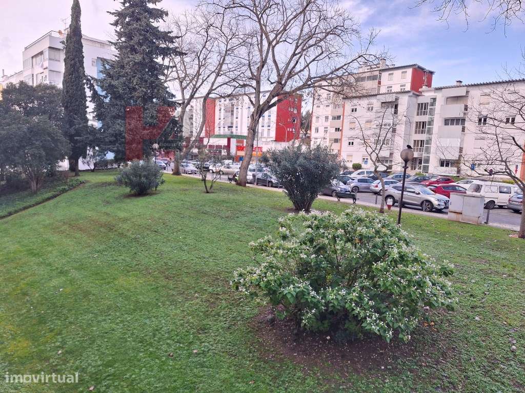 Apartamento T2 totalmente remodelado em Oeiras próximo da praia-30