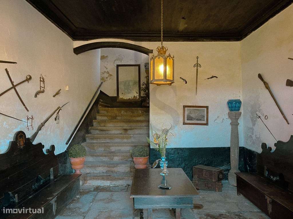 Casa Senhorial Brasonada do Século XVIII na Região do Douro-12